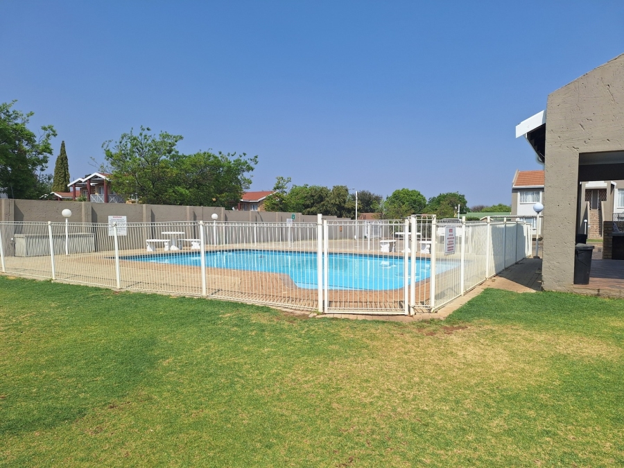 2 Bedroom Property for Sale in Die Bult Northern Cape
